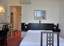 Hotel des Mimosas 5