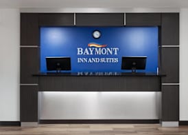 Baymont by Wyndham Green Bay 2