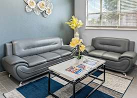 Quality Inn & Suites Fort Worth North - Haltom City 3