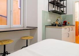 Lovely and tiny unit in the City center 2