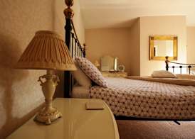 Fitzwarine House Whittington 4