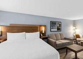 Best Western Plus Fenton 4