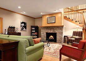 Country Inn & Suites by Radisson, Clinton, IA 3