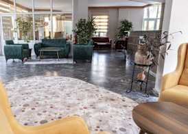 Side Spring Hotel 5
