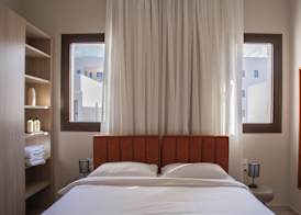 Larnaca LIV & CO Suites 4