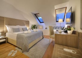 Old Town Residence by Little King 3