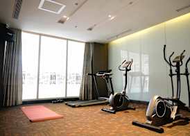 Empress Hotel Makassar City Center by LIFE 2