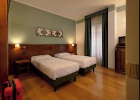 Hotel & Residence Torino Centro - Stazione Porta Susa 5