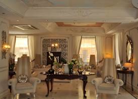 Hotel Jolanda 4