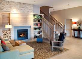 Country Inn & Suites by Radisson, Lewisburg, PA 4