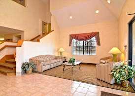 Quality Inn Lees Summit - Kansas City 2