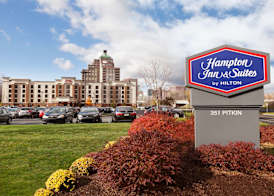 Hampton Inn & Suites Hartford/East Hartford 4