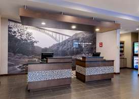 La Quinta by Wyndham Morgantown 5