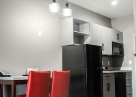 Hawthorn Extended Stay by Wyndham Oklahoma City Airport 5