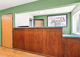SureStay Plus Hotel by Best Western Bettendorf 3