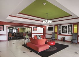 La Quinta Inn & Suites by Wyndham South Dallas - Hutchins 2
