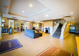 Country Inn & Suites by Radisson, Burlington Elon , NC 3