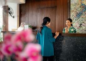 Fourteen Roses Beach Hotel 3