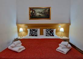 Hotel Tito 5