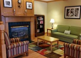Country Inn & Suites by Radisson, Bloomington-Normal West, IL 2