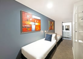 28 Hotel 5