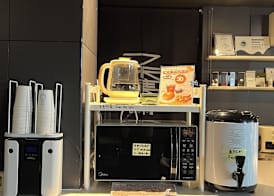 Yangshuo Emoji Youth Hostel & Boutique Hotel 2