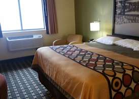 Super 8 by Wyndham Wheeling WV 5
