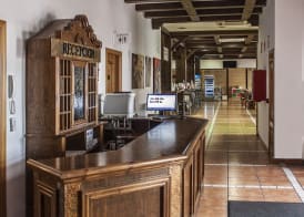 Albenzaire Hotel Asador 3
