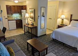 Staybridge Suites INDIANAPOLIS-CARMEL by IHG 4