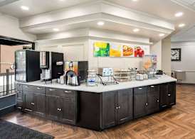 Quality Inn & Suites Fayetteville I-95 4