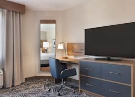 Candlewood Suites Frederick by IHG 2