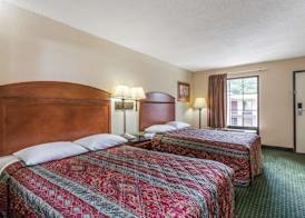 Days Inn by Wyndham Camp Springs Andrews AFB 4