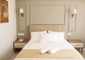 PETRA HOTEL TUZLA 4
