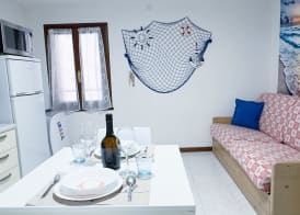Alicetta Apartment by Ca-sa Check 3