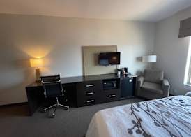 Sleep Inn & Suites Hennessey 2