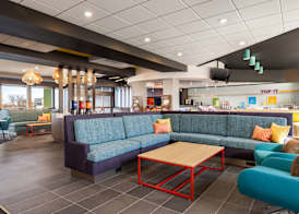 Tru By Hilton Oshkosh 5