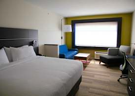 Holiday Inn Express & Suites OSWEGO by IHG 5