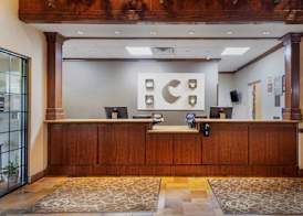 Comfort Suites Marshall 2
