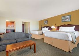 Days Inn by Wyndham Norton 5