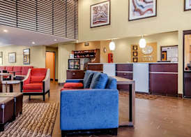 Comfort Suites Louisville East 4