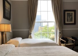 Harveys Guest House 3