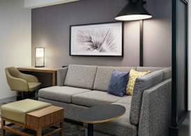 Hyatt Place Greensboro 4