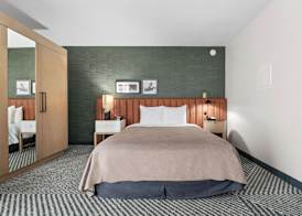 Royal Palace Westwood Hotel 3
