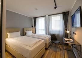 Nikii City Hotel 5