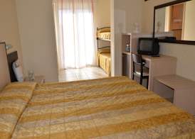 Hotel Mirage 4