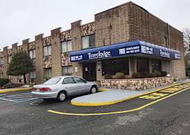 Travelodge by Wyndham Avenel Woodbridge 3