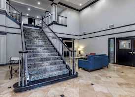 Quality Inn & Suites I-35 E-Walnut Hill 5