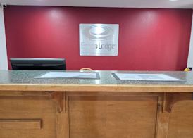 Econo Lodge Villa Rica 4