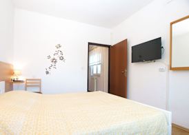 Apartment 1969 4