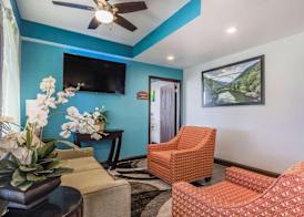 The Riverstone Hotel 4